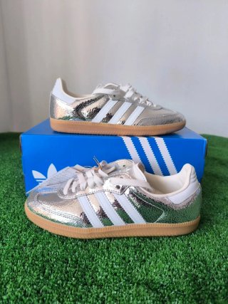 Adidas Samba OG Talla 41 Plata/Blanco