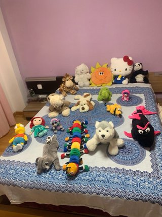 Lote de peluches variados