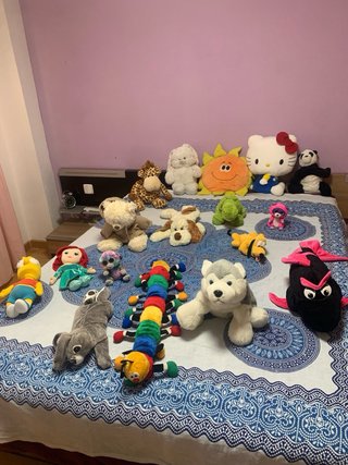 Lote de peluches variados