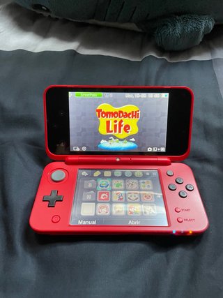 Nintendo 2DS XL Pokeball + Juegos Digitales