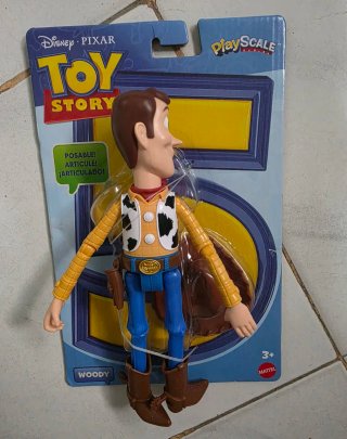 Muñeco Woody Toy Story Play Scale Articulado