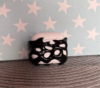 Carcasa AirPods 4 Negrat
