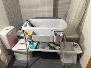 Cuna colecho y bañera cambiador