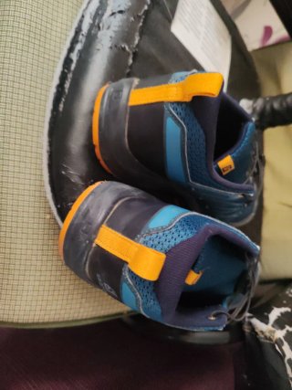 Zapatillas Salomon Azul y Naranja