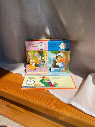 Estuche Pop-Up Educativo Fern Hollow