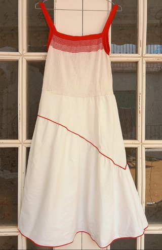 Vestido vintage blanco con detalles rojos