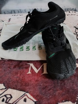 Zapatillas Saguaro Negras Nuevas