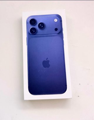 iPhone 17 Pro Max Azul/Morado
