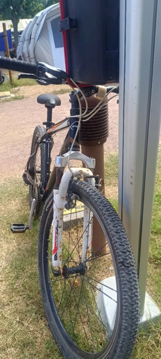 Bicicleta Orbea MTB Negra y Naranja en sanguli
