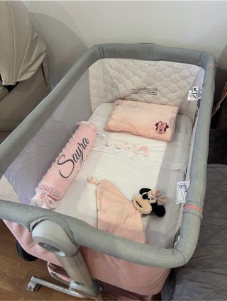 Minicuna gris y rosa