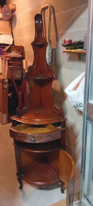 Mobile ad angolo vintage in legno