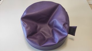 Puff URBAN morado asiento reposapiés