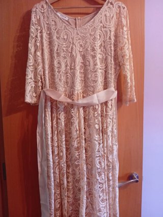Vestido de comunión SHEIN beige