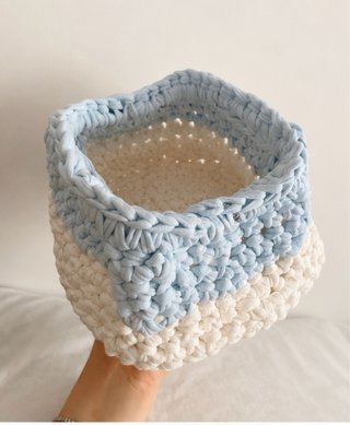 Clutch fatta a mano blu e bianca