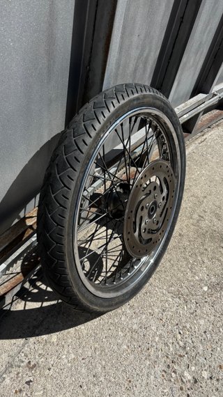 Llanta 21 Harley Softail