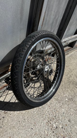 Llanta 21 Harley Softail