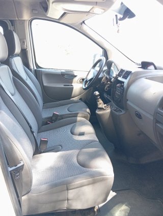 Peugeot e-Expert 2008