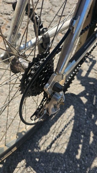 Bicicleta Aluminio 3 Platos 6 Piñones ruedas 26".