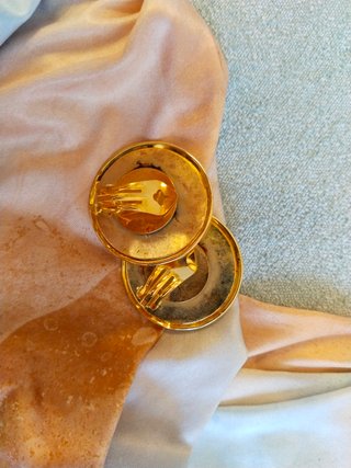 Pendientes dorados vintage nacarados