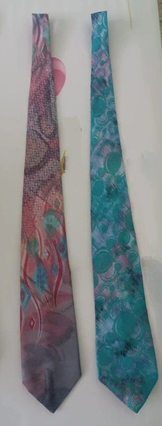 Lote de 2 corbatas estampadas