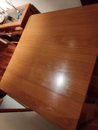 Mesa de madera con 2 alas plegables