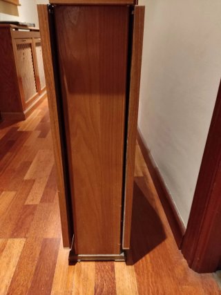 Mesa de madera con 2 alas plegables