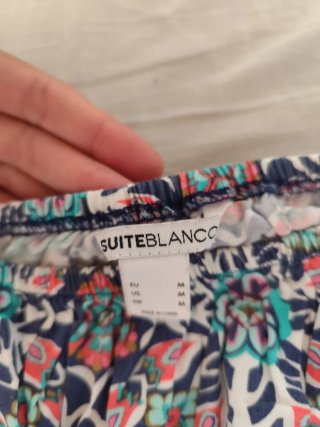 Blusa Suite Blanco hombros descubiertos estampada