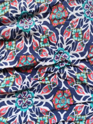 Blusa Suite Blanco hombros descubiertos estampada