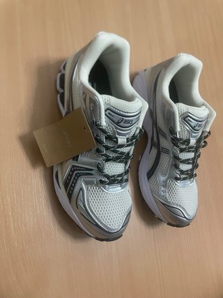 Asics Gel Kayano 14 Plata/Blanco