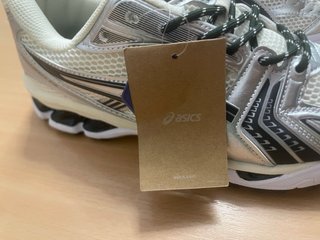 Asics Gel Kayano 14 Plata/Blanco