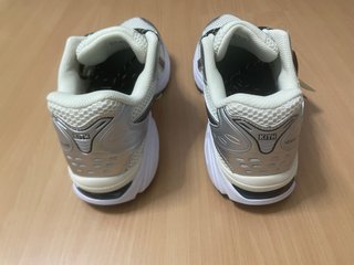 Asics Gel Kayano 14 Plata/Blanco