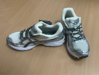 Asics Gel Kayano 14 Plata/Blanco
