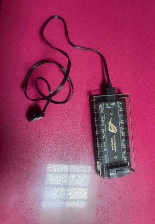 Hub ARGB Asus ROG