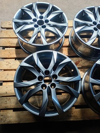 4 Llantas 17 Peugeot Citroën Originales PSA 550€