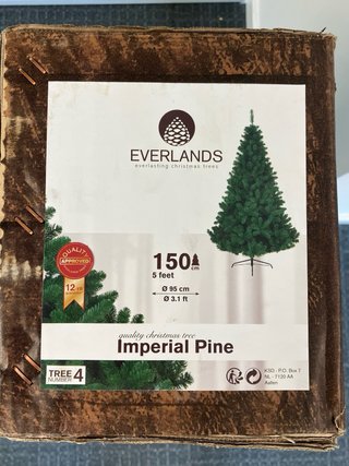 Árbol de Navidad Imperial Pine 150cm y 30 bolas