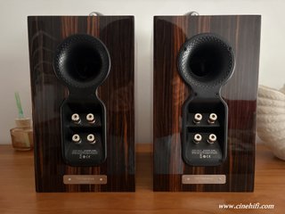 B&W 705 S2 Signature