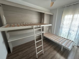 Módulos de 2 camas abatibles con escritorio
