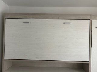 Módulos de 2 camas abatibles con escritorio