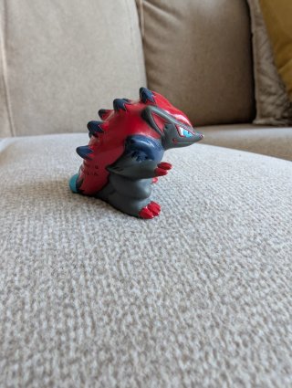 ​Lote 2 Figuras Pokémon Typhlosion y Zoroark