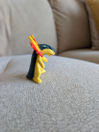 ​Lote 2 Figuras Pokémon Typhlosion y Zoroark
