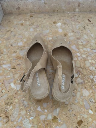 Zapatos D'ASUMI piel tacón beige mujer