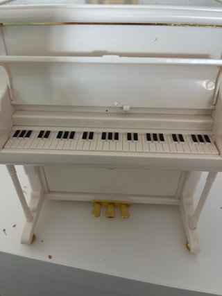 Caja de música piano The Classical Piano