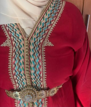 Caftán Rojo Bordado Talla XL