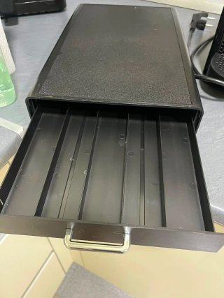 Cafetera Nespresso Inissia + Cajón