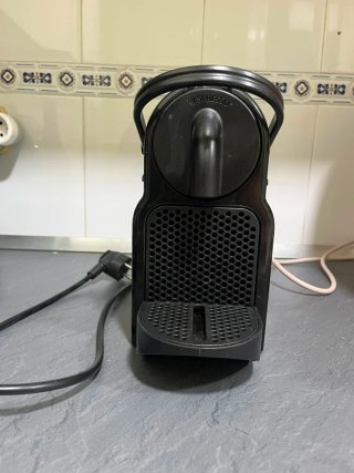 Cafetera Nespresso Inissia + Cajón