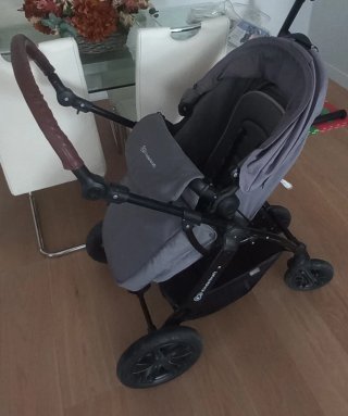 Carro Kinderkraft gris/marrón