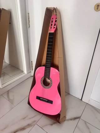 Guitarra Rocio R10 rosa