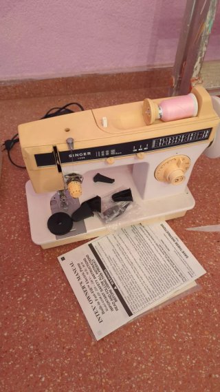 Máquina de coser Singer 1288 Eléctrica