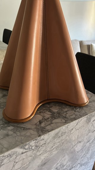 Mesa Trébol Oscar Tusquets BD Barcelona Marron
