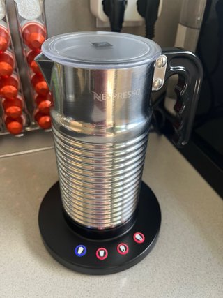 Máquina espumadora Nespresso